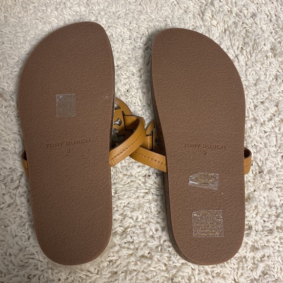 Tory Burch Miller Cloud Shearling Sandal - Picture 8 of 8